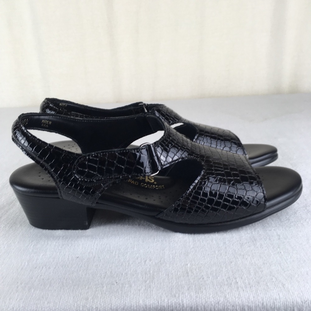 SAS WOMENS 9 Slim suntimer Sandals Black EUC - Picture 1 of 8